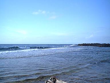 A continuation of Rock Point rock formation