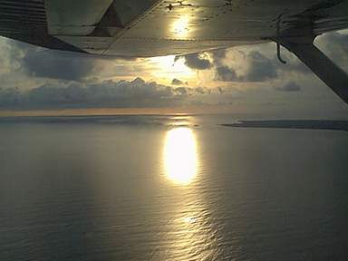 Flying to Utila