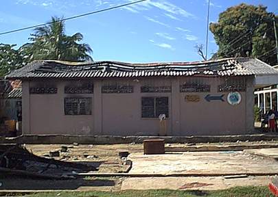 Henderson's Store exterior